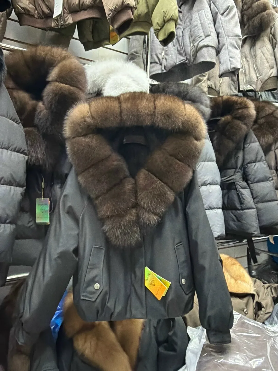 Парка с капюшоном из натурального меха — фото 2
