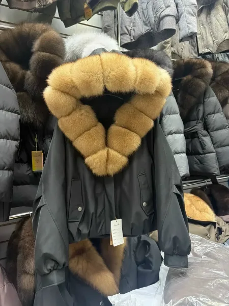 Парка с капюшоном из натурального меха — фото 1