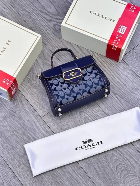 Женская сумка COACH — фото 4