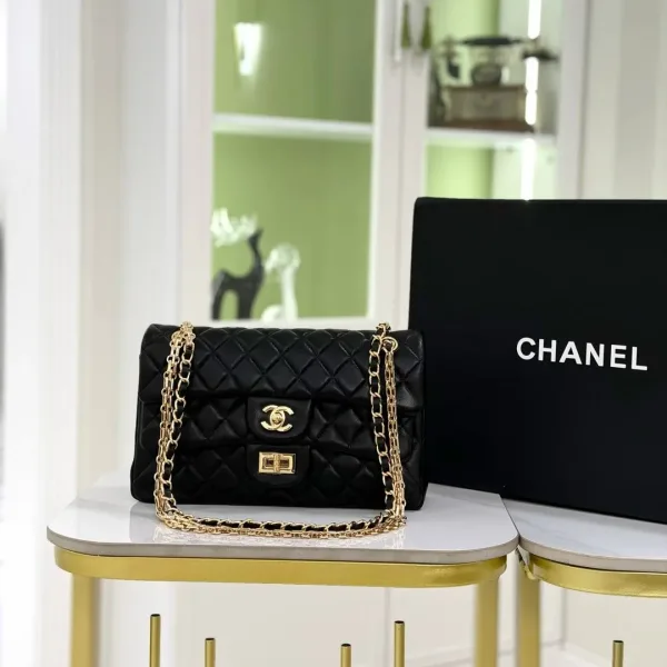 CHANEL сумка кожа натуральная — фото 1