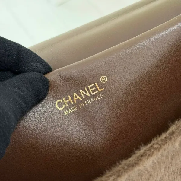 CHANEL сумка из натуральной кожи — фото 9