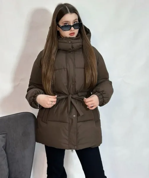 Тёплая зимняя куртка отличный вариант на холодную погоду — фото 9