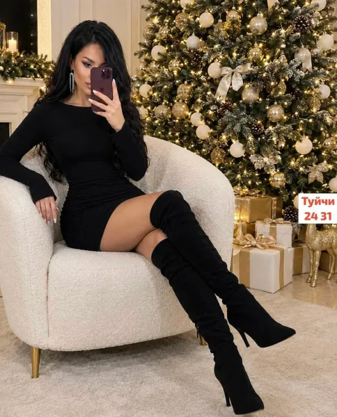Женственное платье из ткани лапша подходит для праздника — фото 1