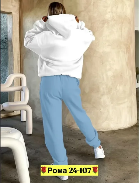 И уютный флисовый костюм — фото 3