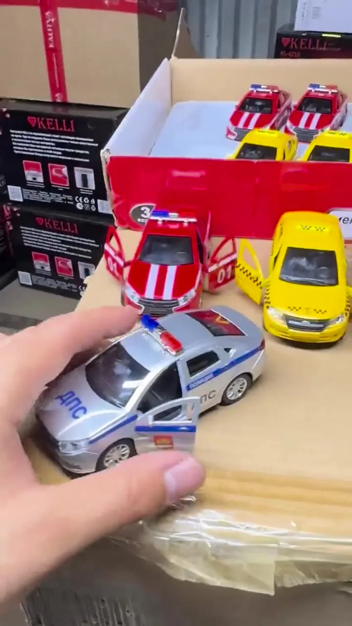 Игрушка Машинки металлические свет + звук — видео