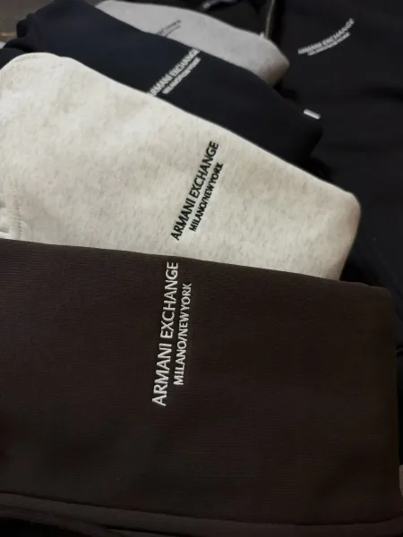 Тёплые зип-худи Armani комфорт и стиль на каждый день — фото 7