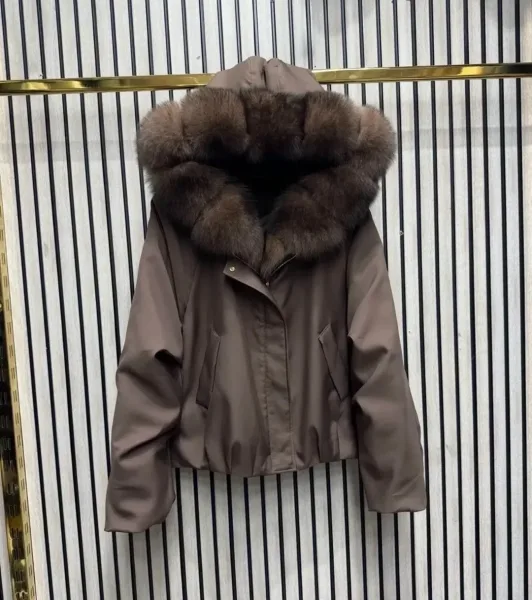 Пальто женское из натурального меха — фото 5