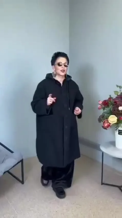 Пальто с нитью ламы — видео
