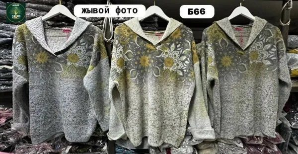 Мягкая кофта с капюшоном и красивым рисунком, уютная модель на каждый день — фото 4