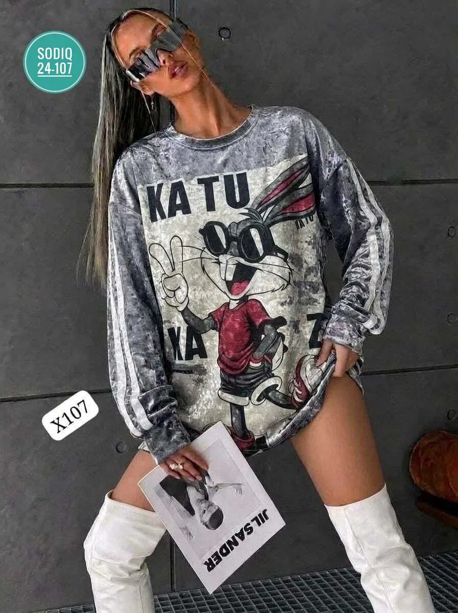 Кофта из мягкого велюра с эффектом оверсайз создаёт комфорт и свободу — фото 1