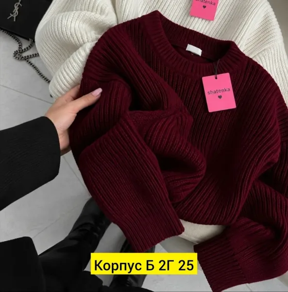 Однотонная кофта из ткани — фото 4