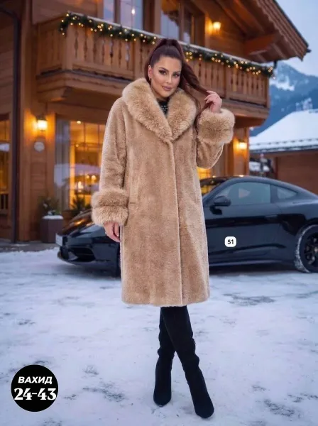Пальто премиум-класса из ткани альпака с натуральным мехом — фото 1