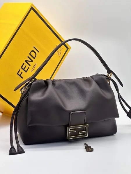 Сумка FENDI из натуральной кожи — фото 5