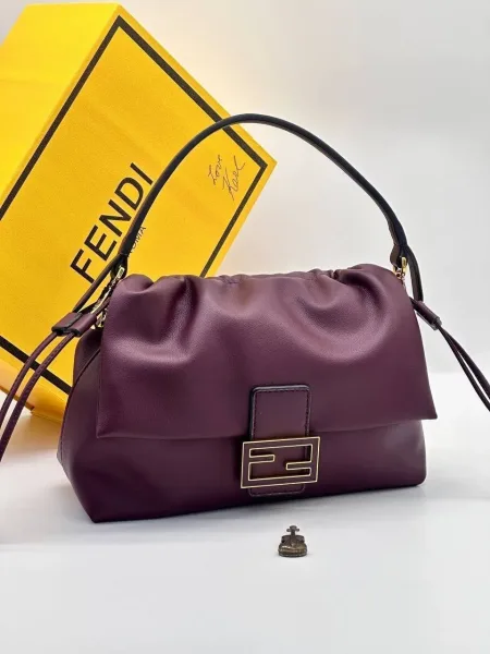 Сумка FENDI из натуральной кожи — фото 7