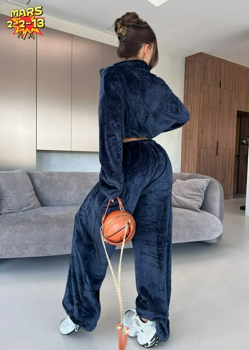 Костюм двойка из велюра — фото 2