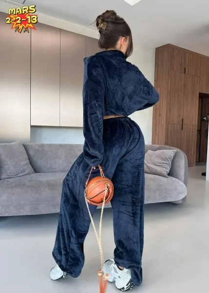 Костюм двойка из велюра — фото 2