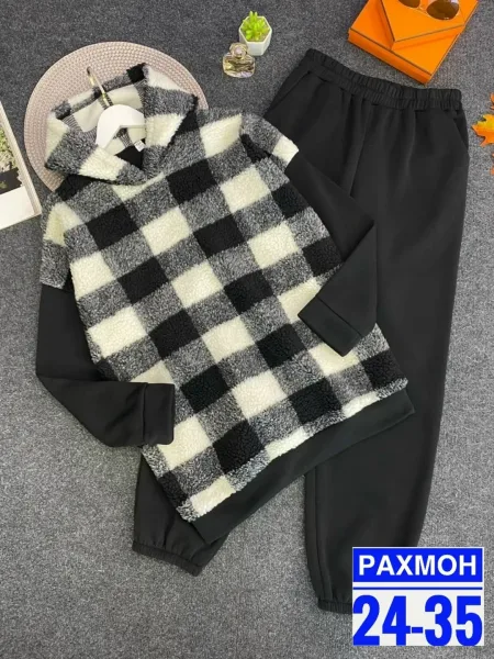 Костюм из мягкого флиса с рисунком барашка — фото 4