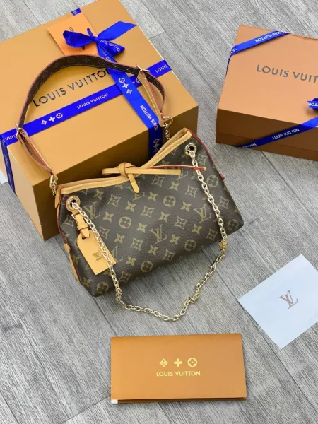 LOUISVUITTON, сумка из канвы и натуральной кожи — фото 10