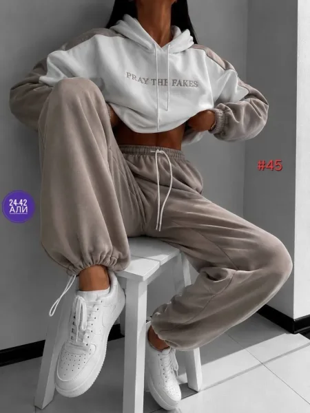 И уютный флисовый костюм двойка — фото 2