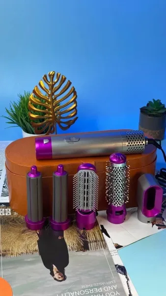 СТАЙЛЕР DYSON В ЧЕМОДАНЕ — фото 4