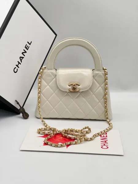 CHANEL Женская сумка из натуральной кожи — фото 1
