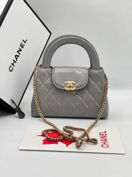 CHANEL Женская сумка из натуральной кожи — фото 5