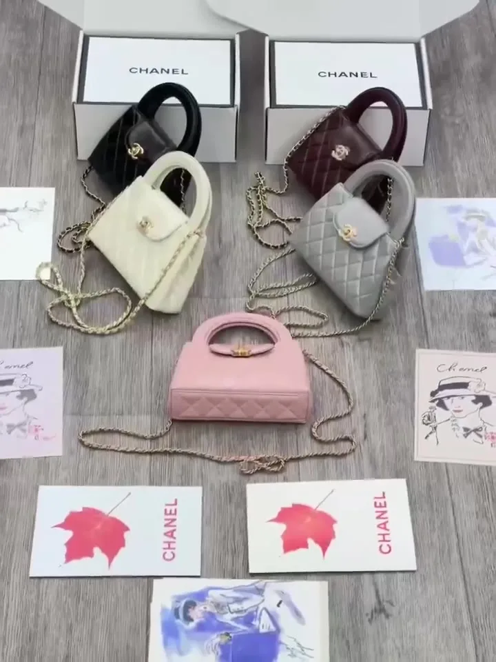 CHANEL Женская сумка из натуральной кожи — видео