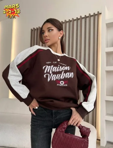 Кофта из мягкой трехнитки с круглым воротом и манжетами — фото 1