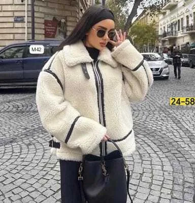 Куртка из мягкой ткани барашек тепло, комфорт и красота — фото 3