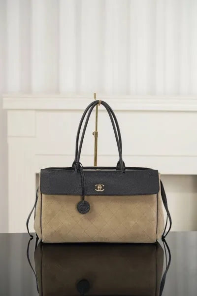 Сумка Chanel кожа и замша — фото 1