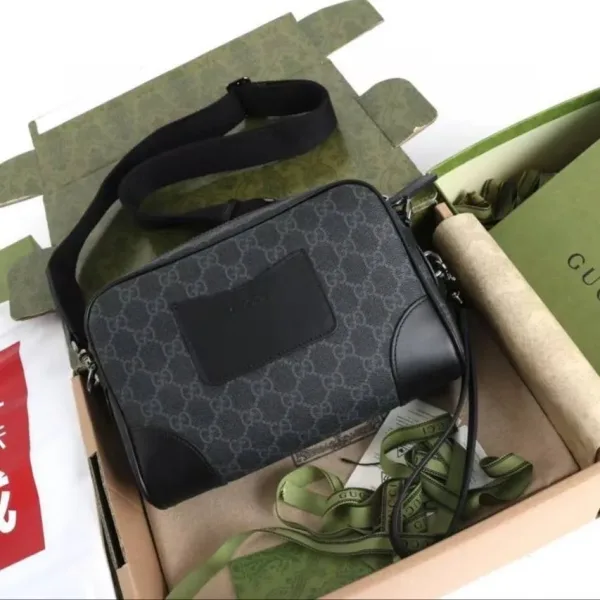 Gucci GG Small Emblem сумка через плечо мужская — фото 3