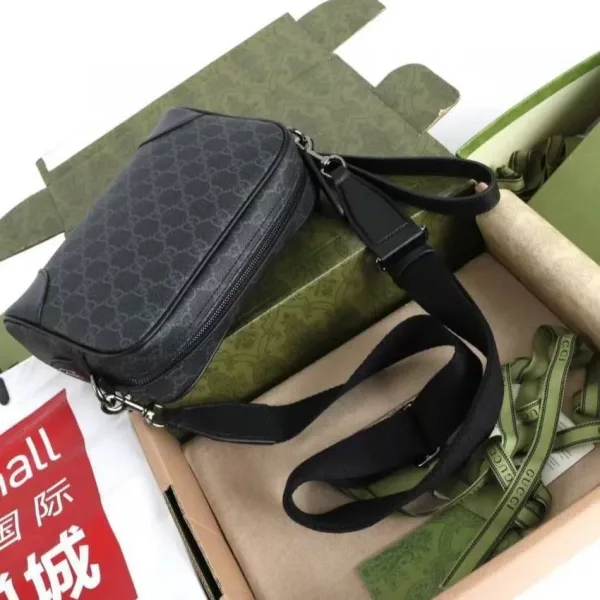 Gucci GG Small Emblem сумка через плечо мужская — фото 6