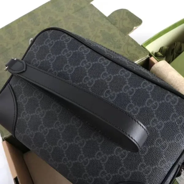 Gucci GG Small Emblem сумка через плечо мужская — фото 7