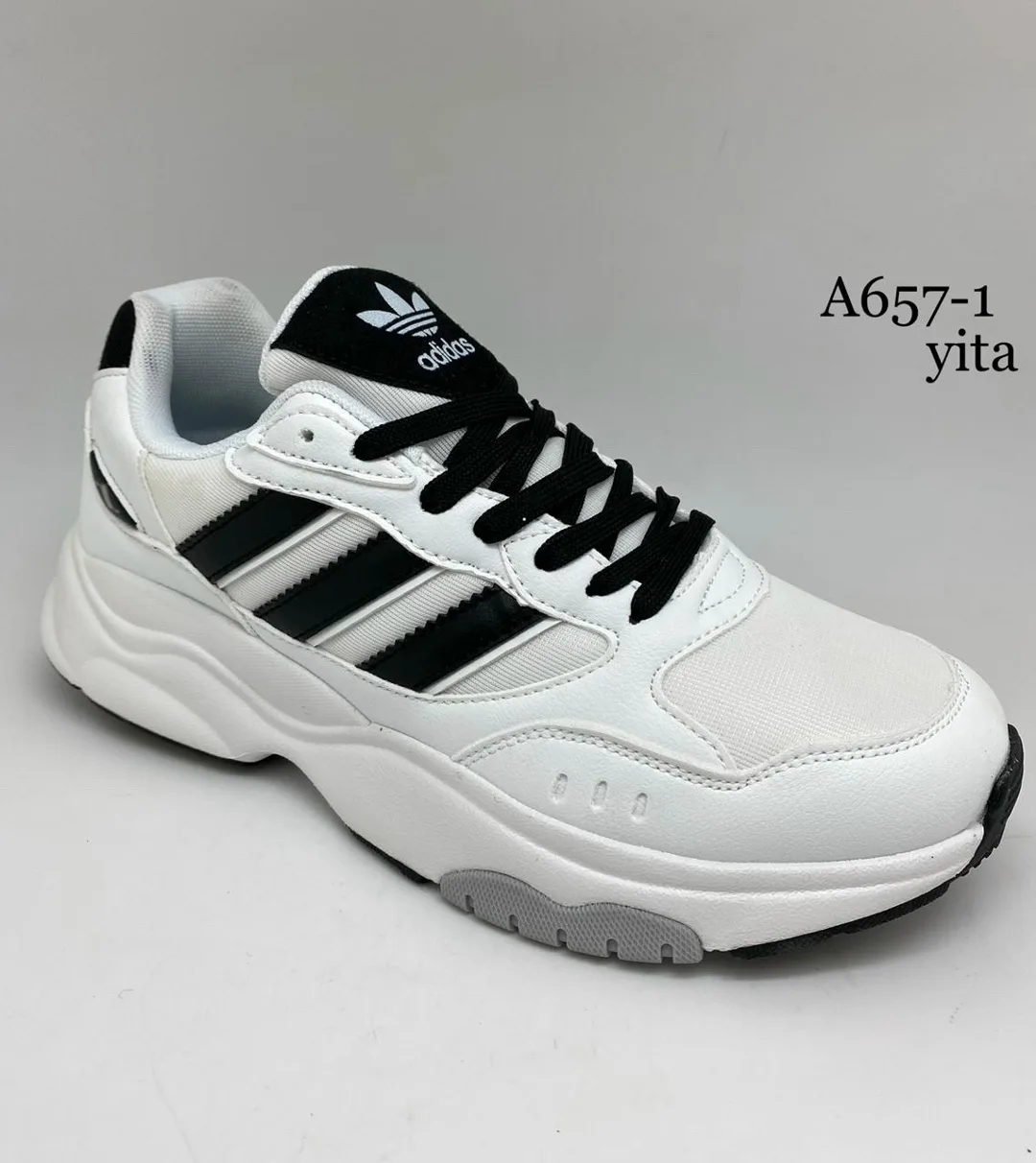 Кроссовки Yita adidas — фото 4