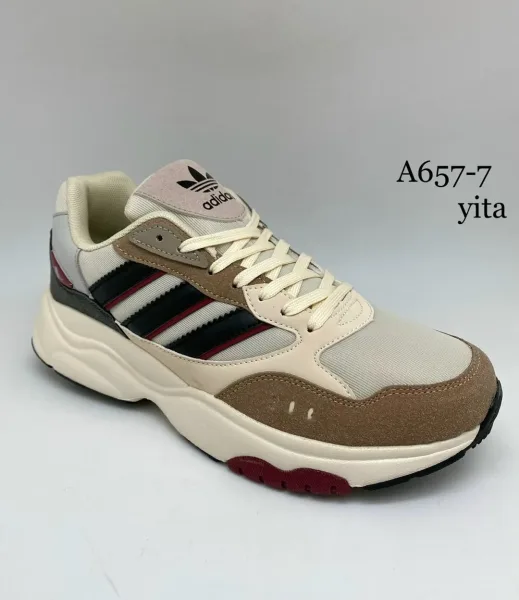 Кроссовки Yita adidas — фото 1
