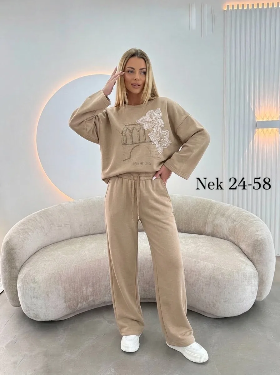 Костюмы-двойки из мягкой ткани варенка — фото 5