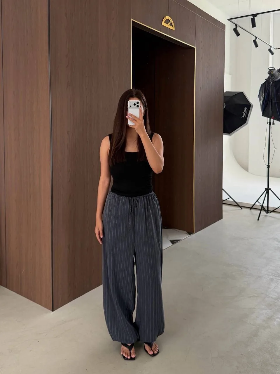 Брюки в стиле effortless chic — фото 6