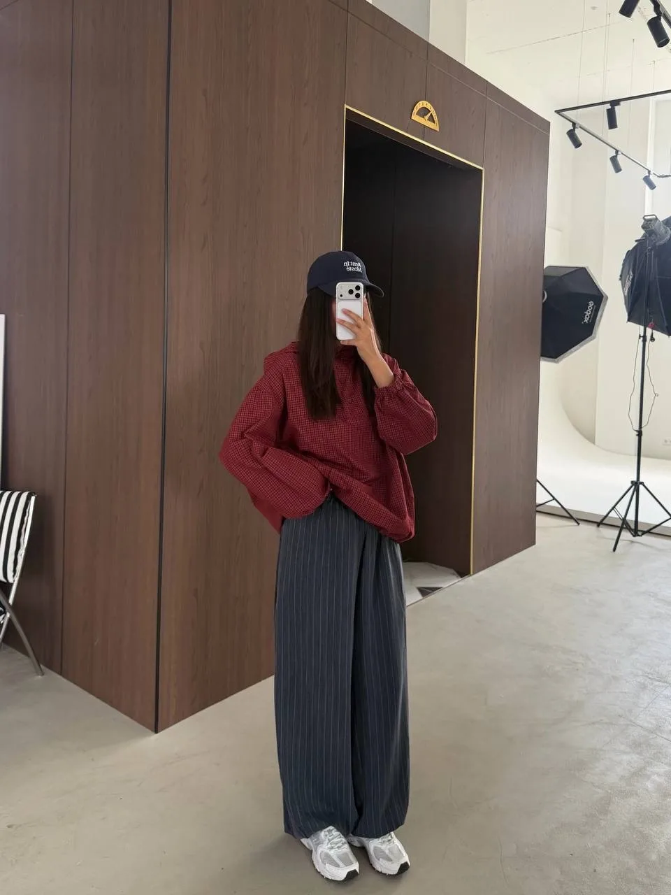 Брюки в стиле effortless chic — фото 8