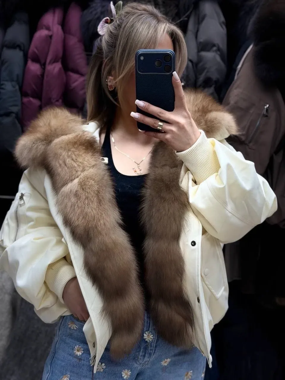 Куртка с капюшоном из натурального меха — фото 3