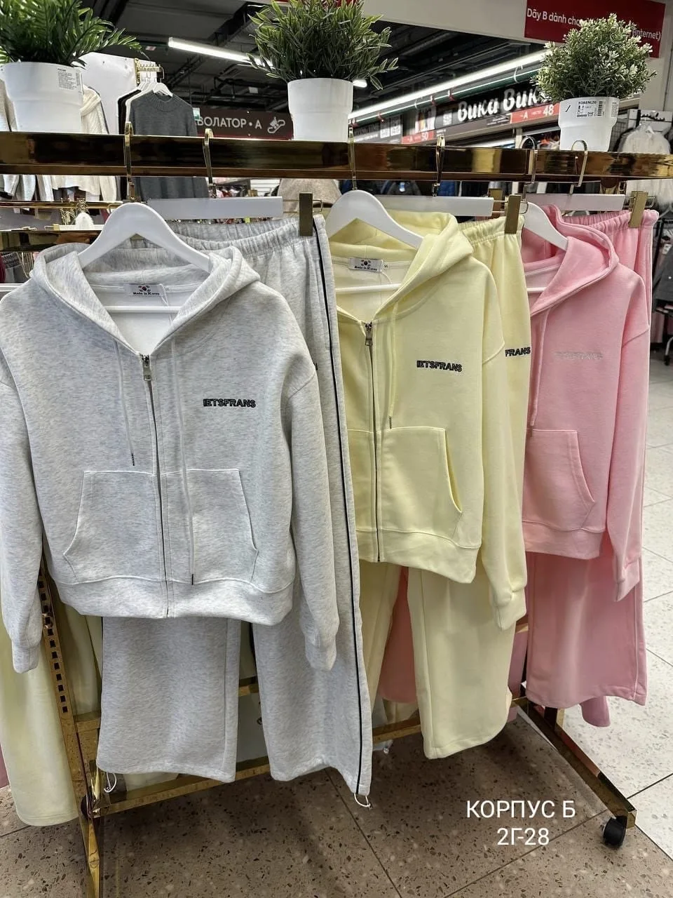 Платье-комбинация с баской в цветочек — фото 4