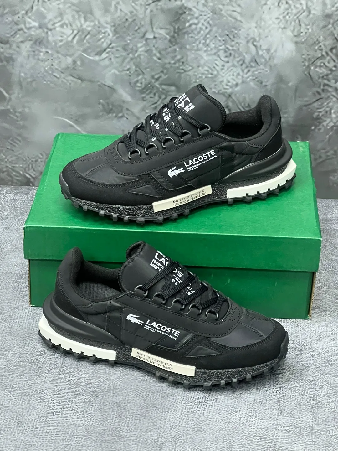 Мужские кроссовки Lacoste — фото 1