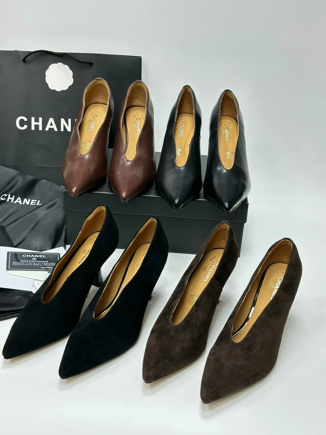 Туфли женские CHANEL, кожа — фото 1