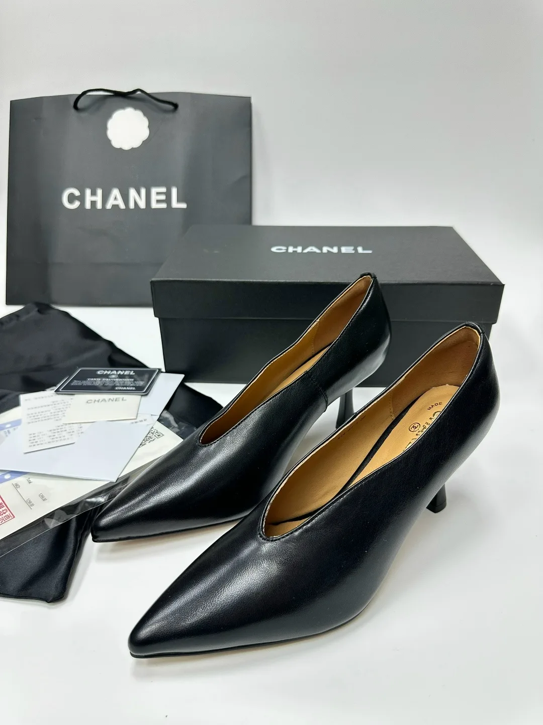 Туфли женские CHANEL, кожа — фото 4