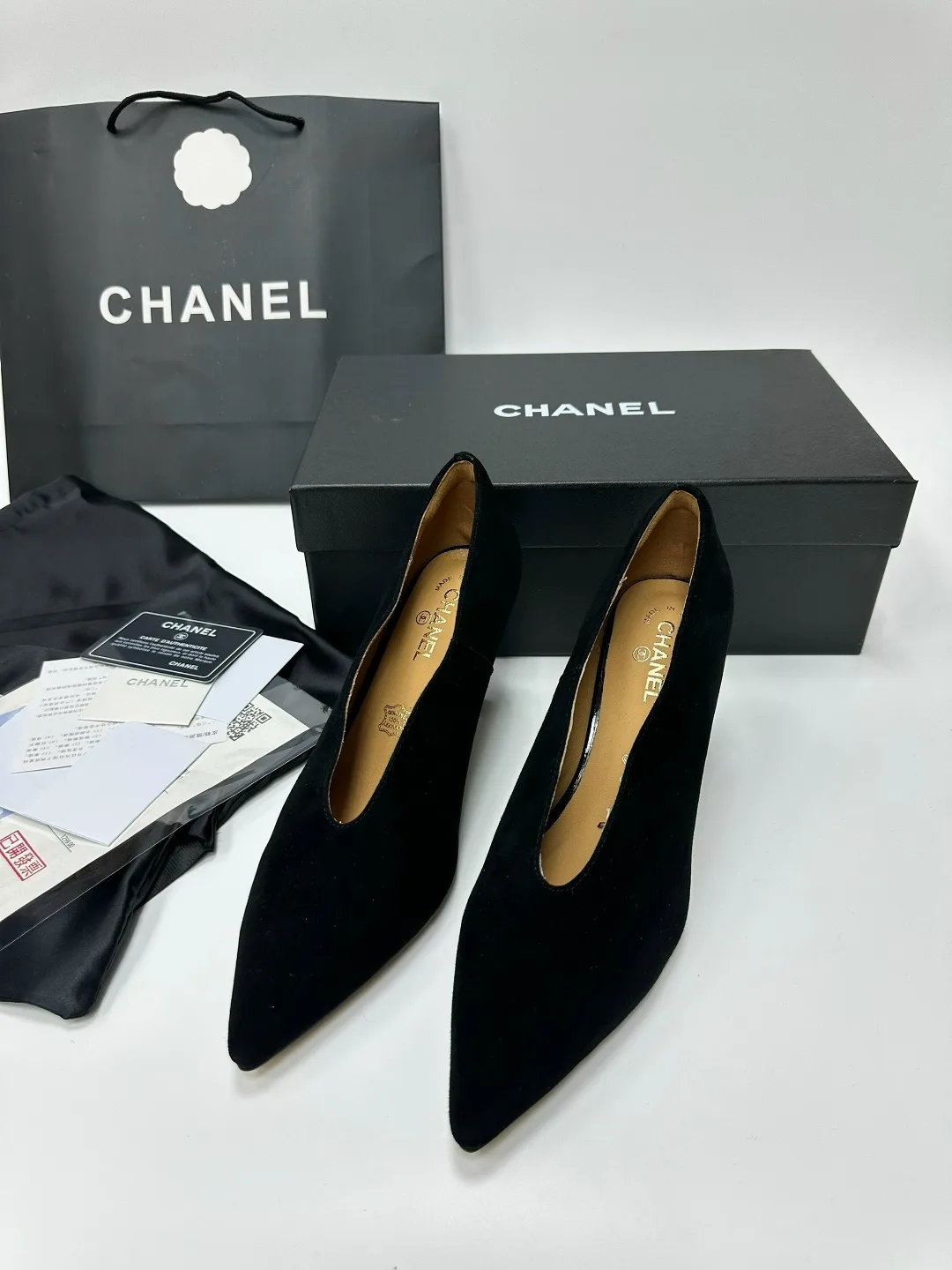 Туфли женские CHANEL, кожа — фото 9