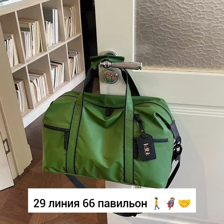 Спортивная сумка из эко-кожи белая — фото 6
