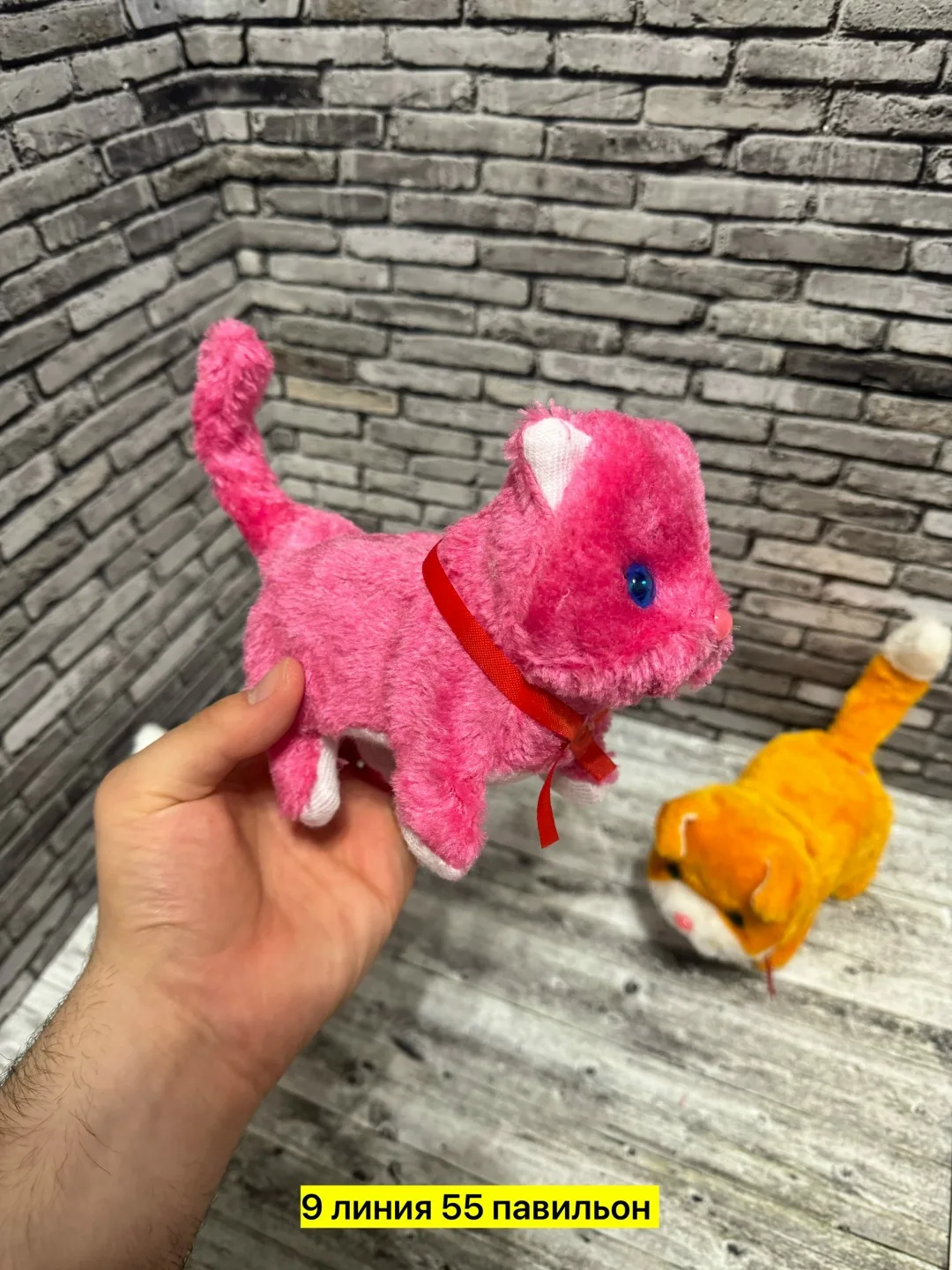 Игрушка-кошка из пластика, которая ходит и издает звуки — фото 3