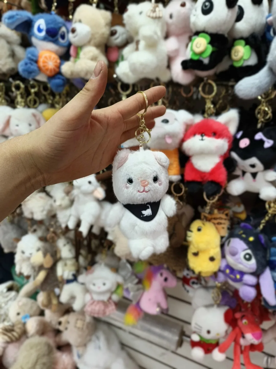 Игрушка Кошка брелок из пластика — фото 2