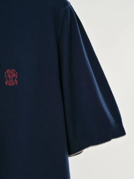 Футболка вязаная Loro Piana с бордовой вышивкой — фото 8