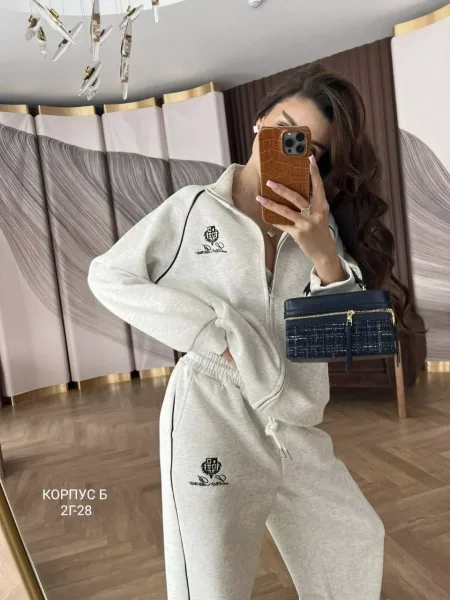 Спортивный костюм из премиальной ткани трехнитка без — фото 17