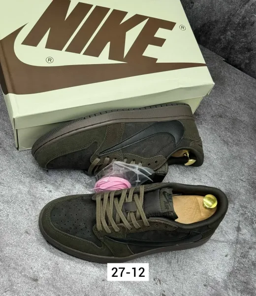 Мужские кроссовки из замши — фото 1